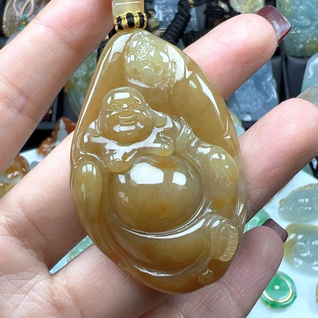 翡翠颈饰未镶嵌佛