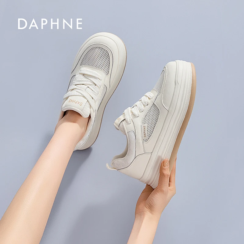 达芙妮2026新款夏季透气女鞋时尚百搭休闲鞋厚底网面系带小白鞋
