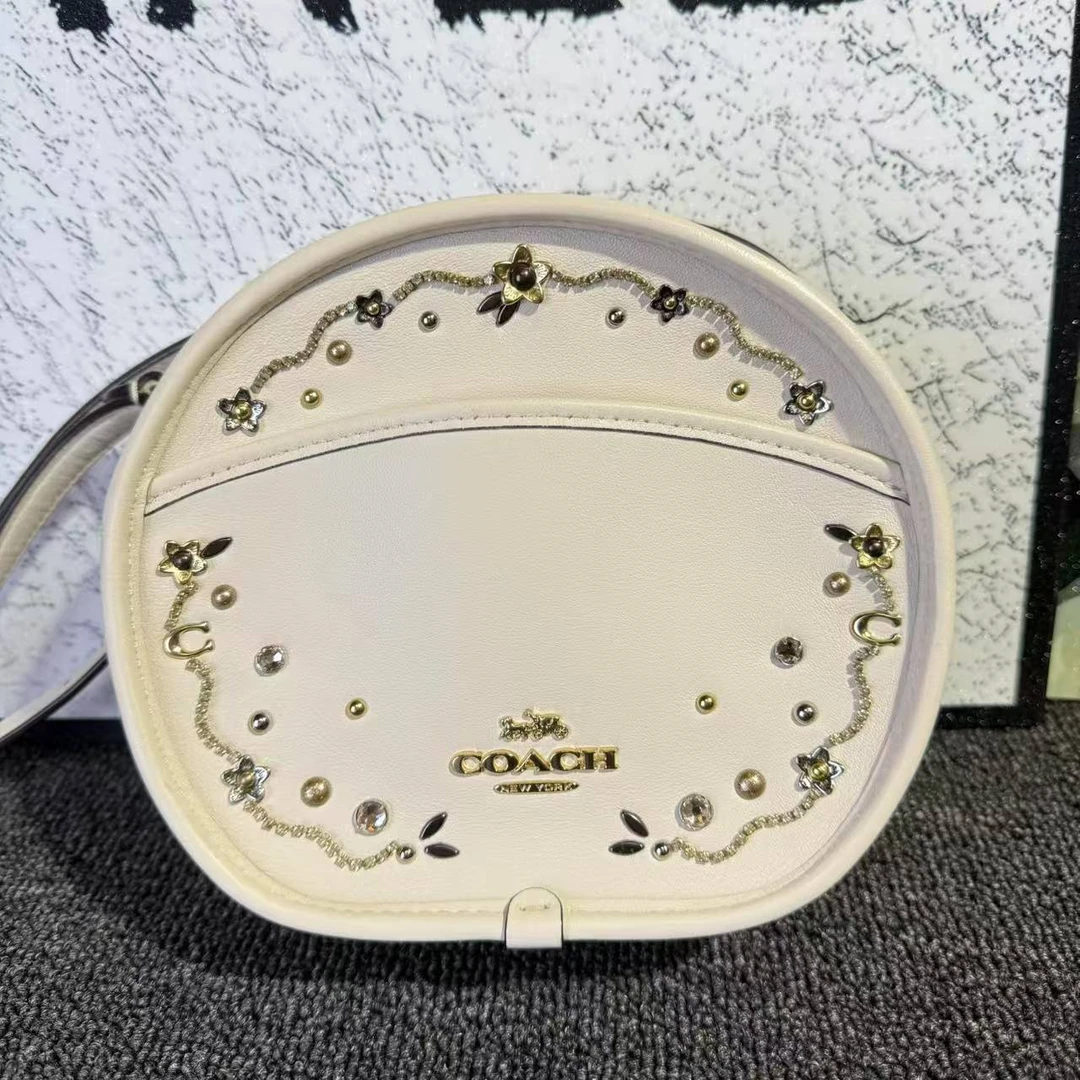 95新 COACH/蔻驰 白色水钻圆饼斜挎包G25100609尺寸17x14.5