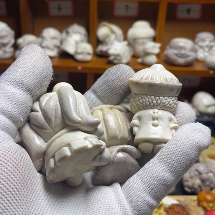 浪***心非金属皮质配饰鹿角雕刻三个一起