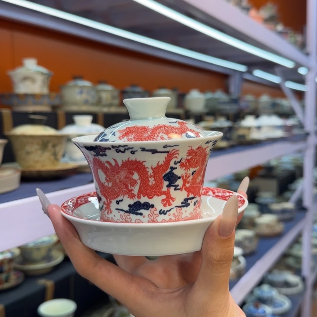 我在外面吃饭呢你在哪