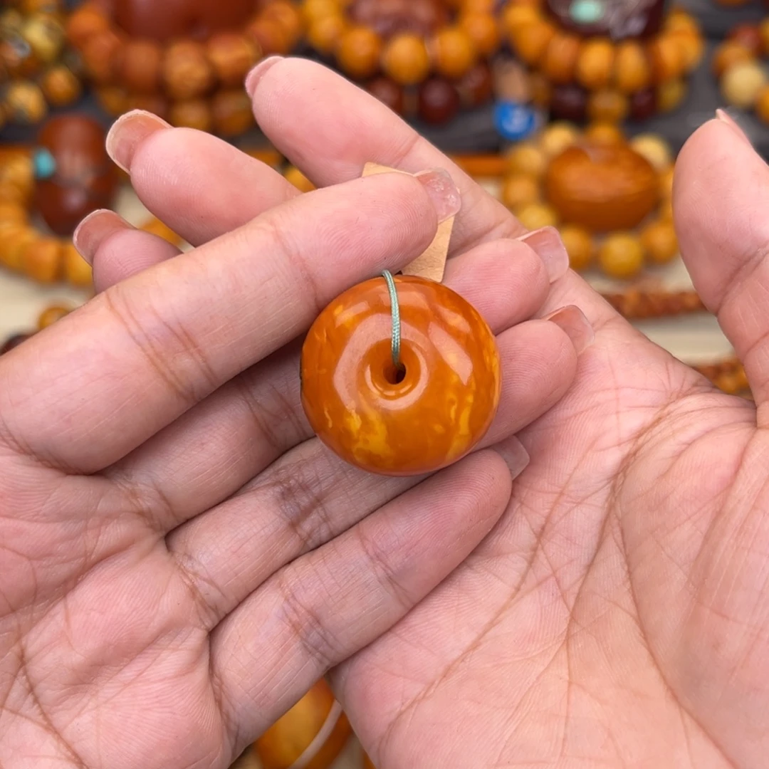 琥珀未镶嵌珠宝奇石蜜蜡W