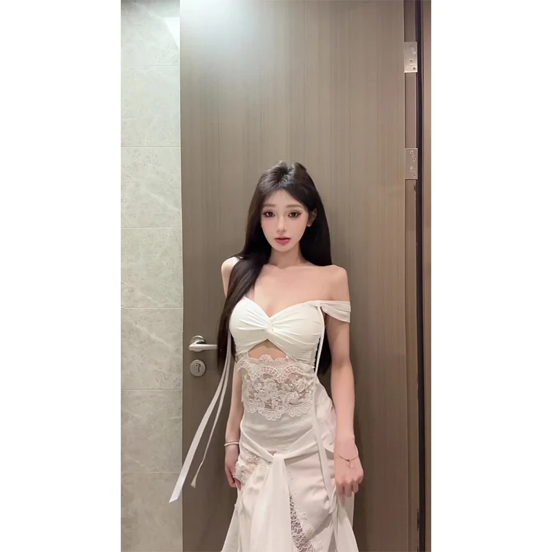 重工蕾丝小众设计感高级抹胸露腰连衣裙绝美显瘦修身气质长裙子