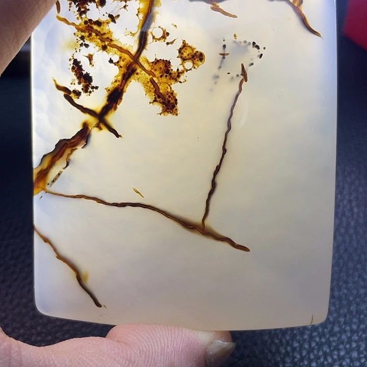 睦***风玛瑙/玉髓未镶嵌颈饰