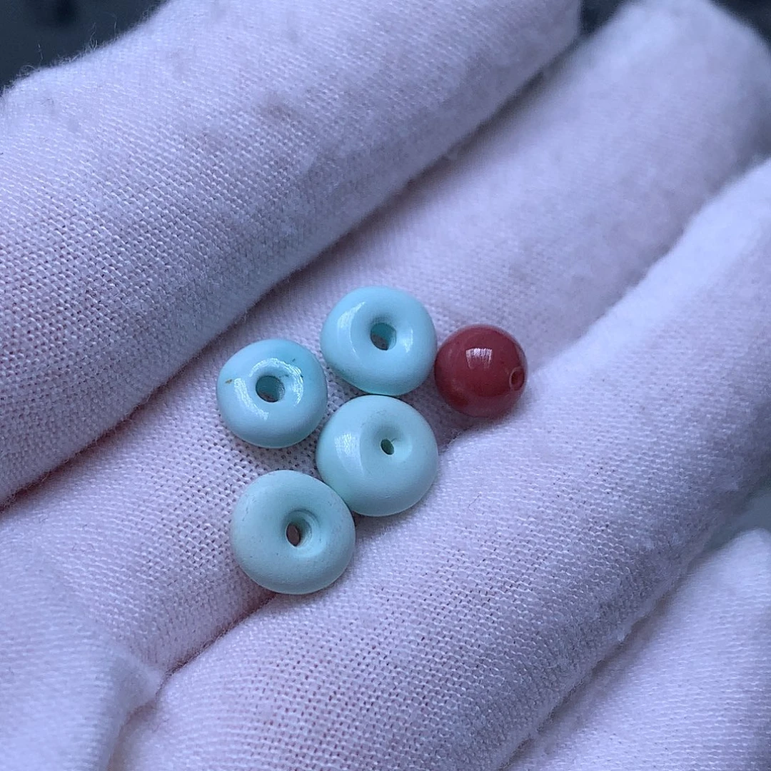 南红玛瑙未镶嵌珠宝奇石