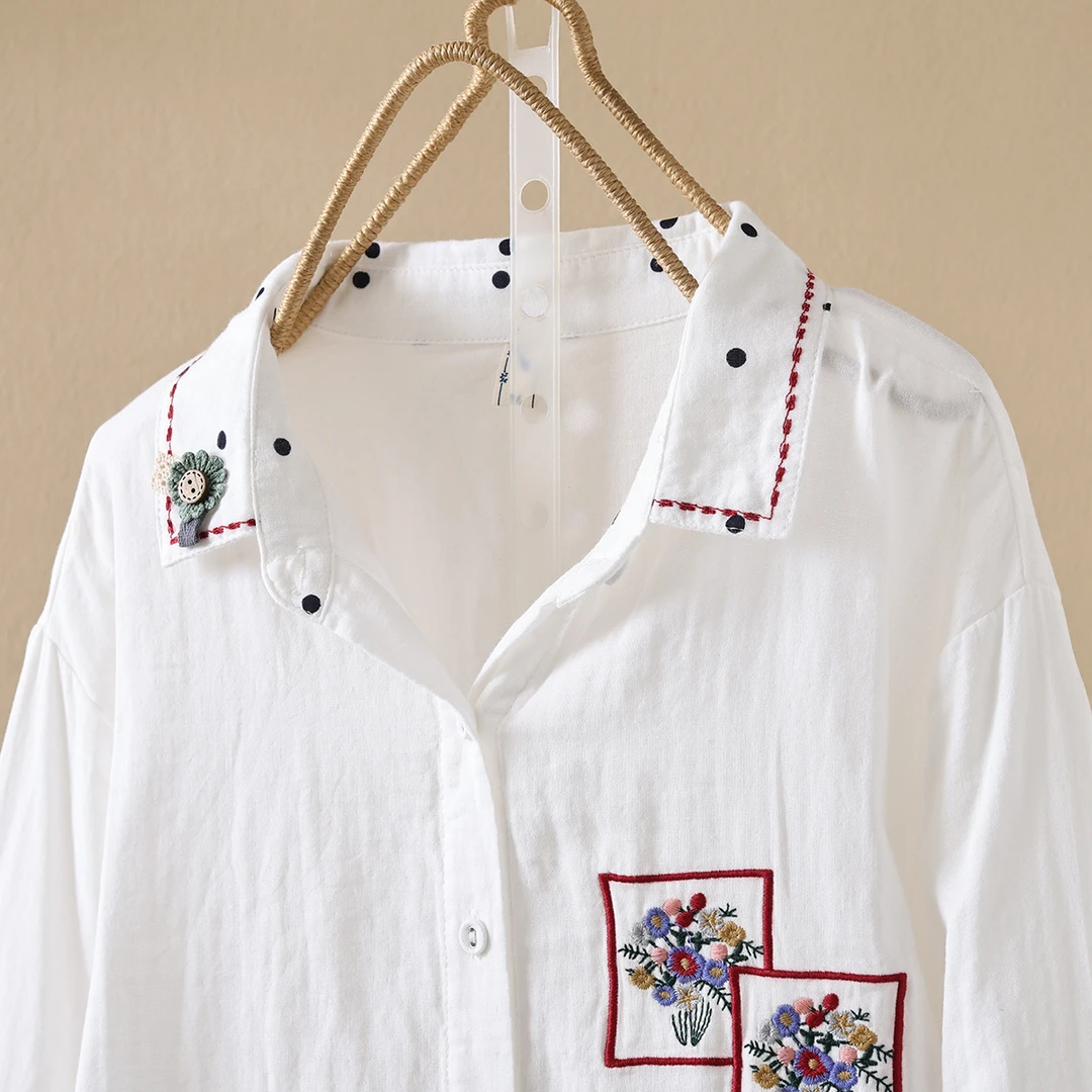 9801韩范复古文艺森女系上衣宽松刺绣衬衫女长袖外套春秋新品棉纱
