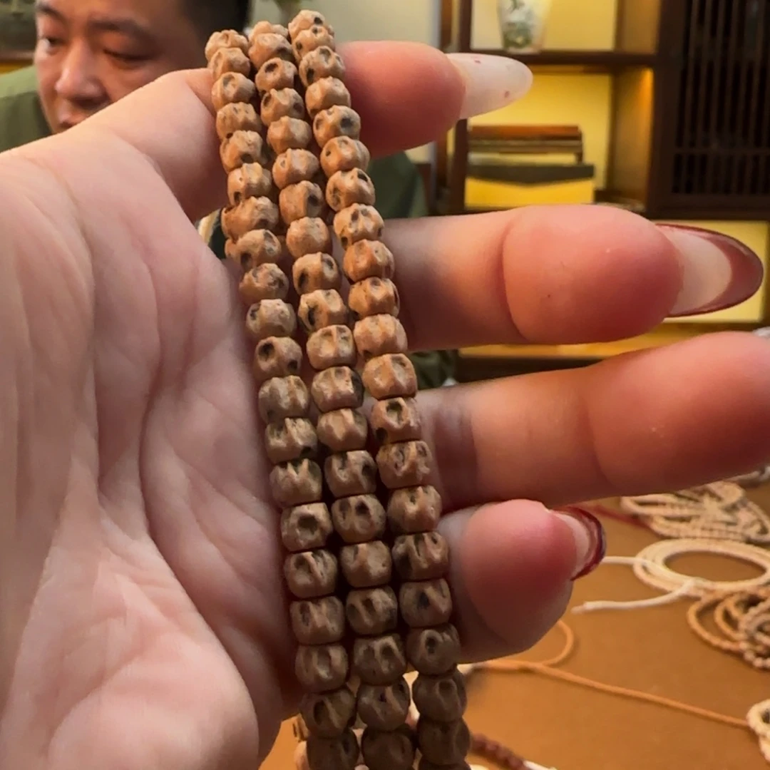 手串柏香籽/百香籽赤鬼6左右