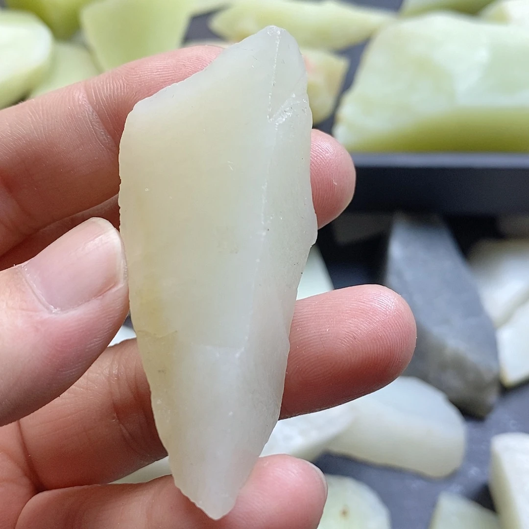 和田玉未镶嵌珠宝奇石