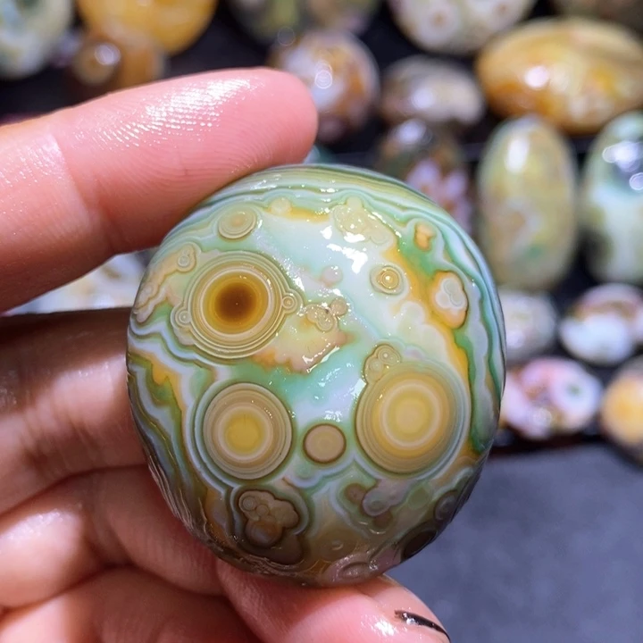 未镶嵌玛瑙/玉髓珠宝奇石