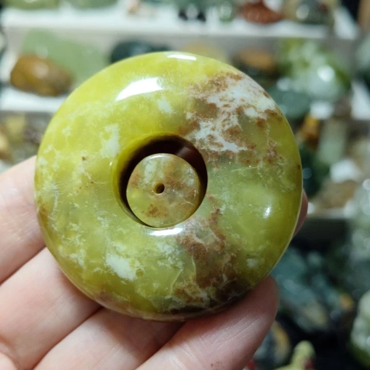 岫玉平安扣未镶嵌爱***间