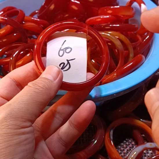 玛瑙/玉髓未镶嵌手镯