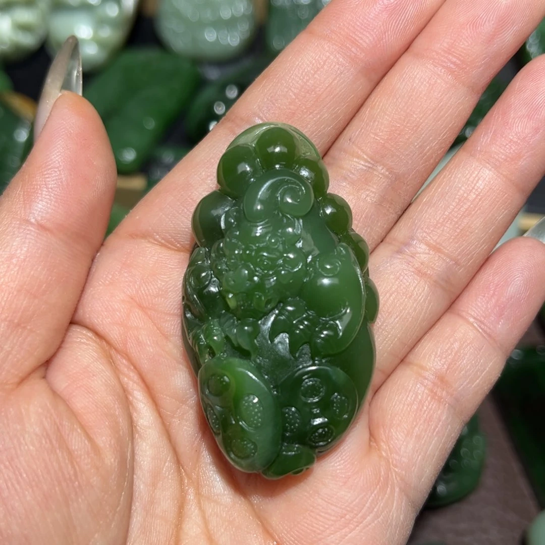 和田玉挂件未镶嵌