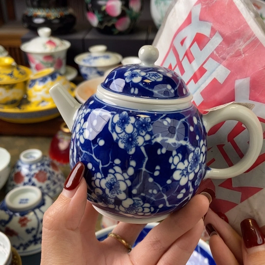 陶瓷艺术家的作品是一