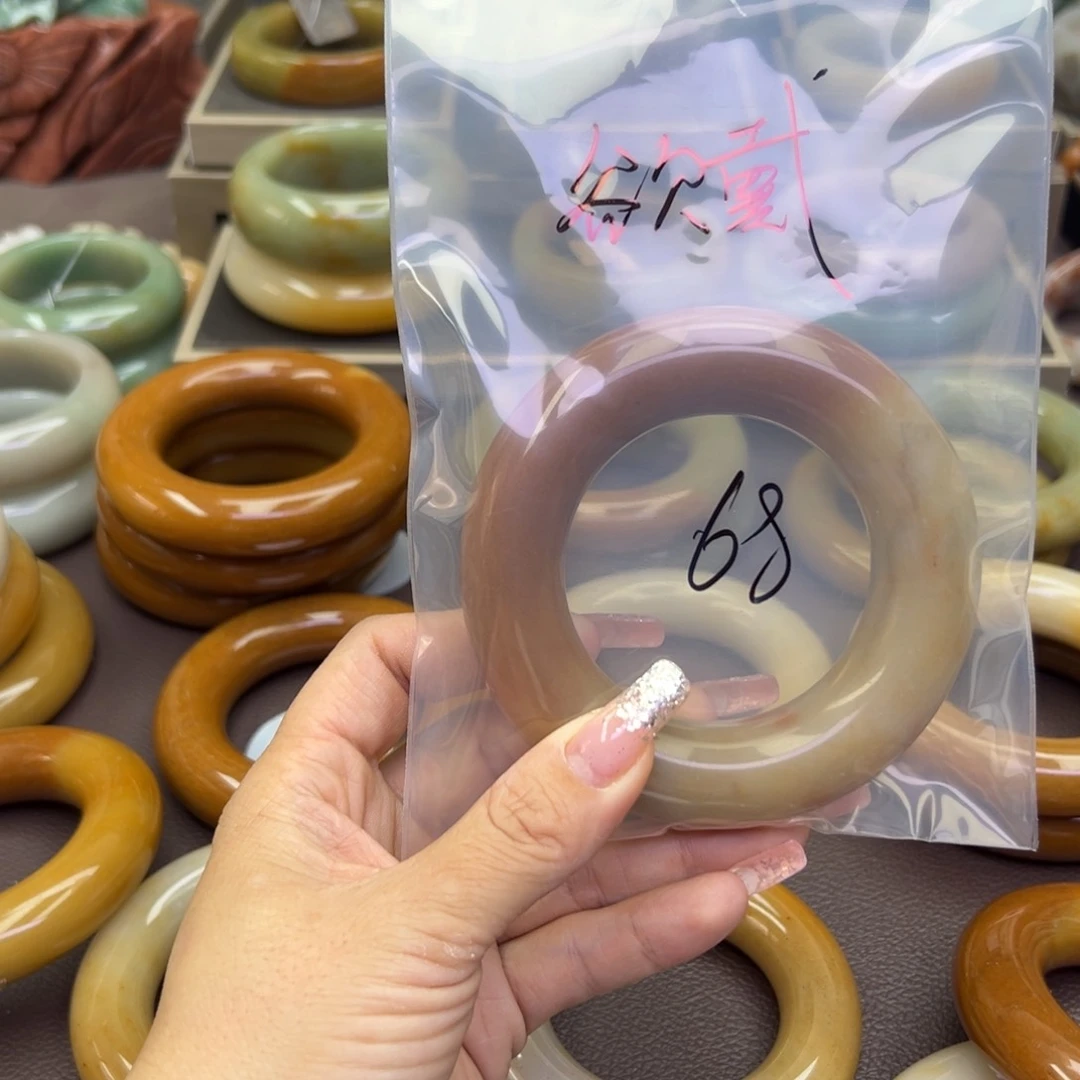 石英质玉手镯未镶嵌欲**冠