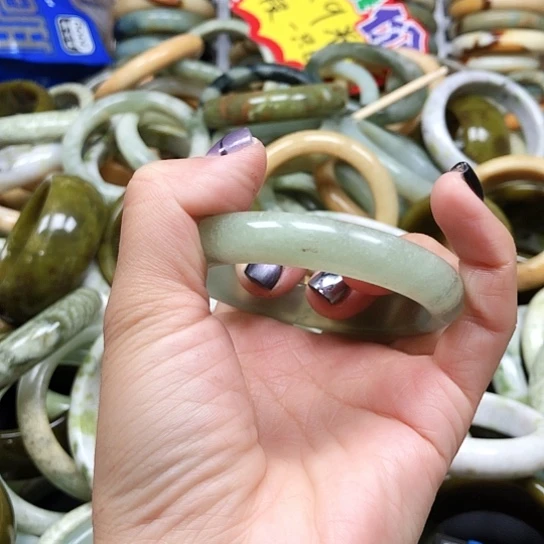 未镶嵌蛇纹石玉手镯一***城