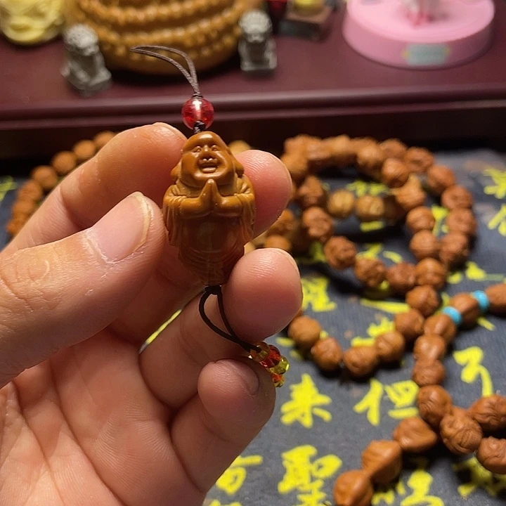 ?*?橄榄核雕刻瑕疵单籽