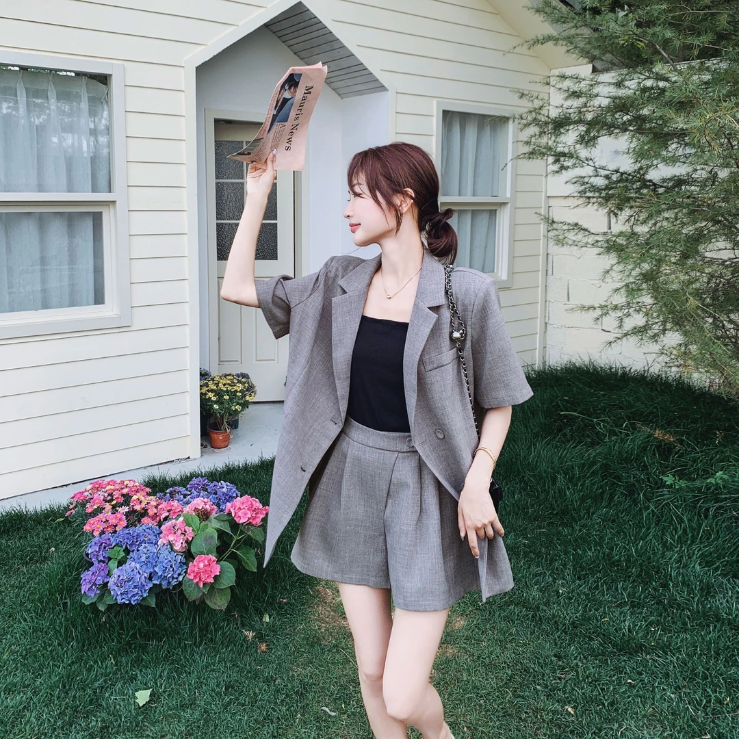 高级感小香风短袖西装套装女夏2025新款气质上衣阔腿短裤两件套