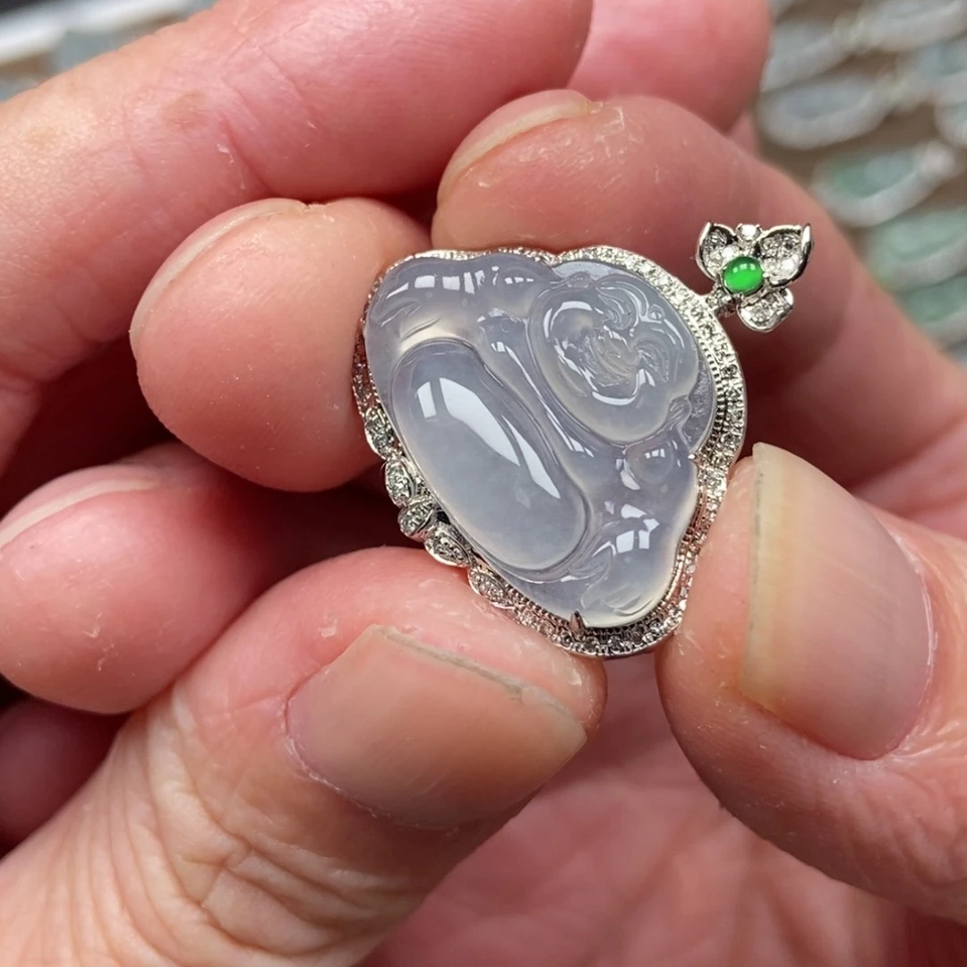 翡翠颈饰18K金镶嵌佛公