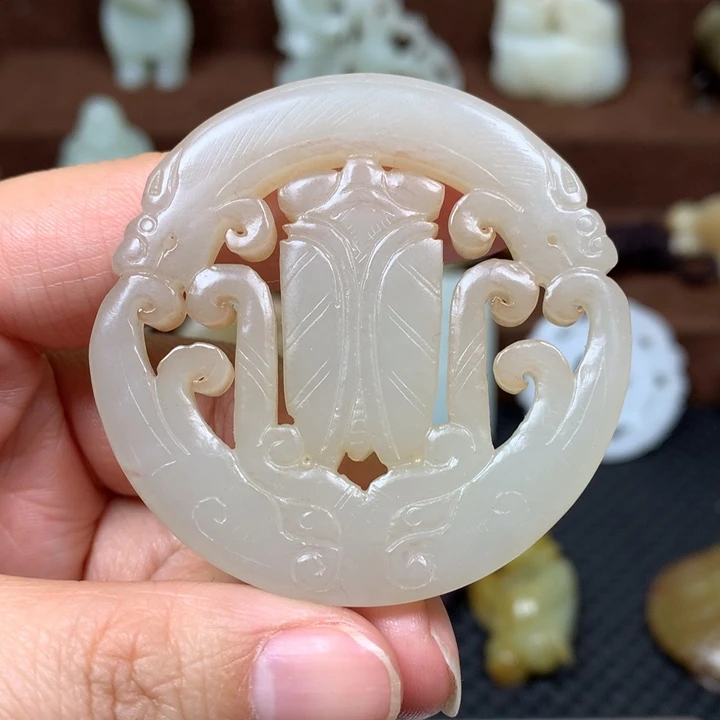 和田玉未镶嵌挂件