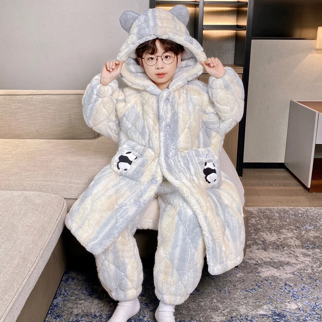 冬季新款2025男童睡衣三层夹棉法兰绒儿童加绒加厚长款连帽家居服