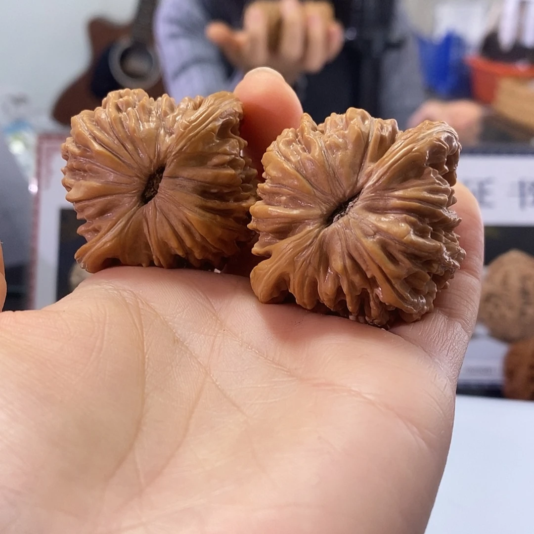 把件文玩核桃飞楼44尺48.2g楞有修