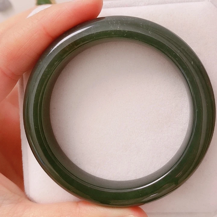 和田玉未镶嵌手镯圈口54