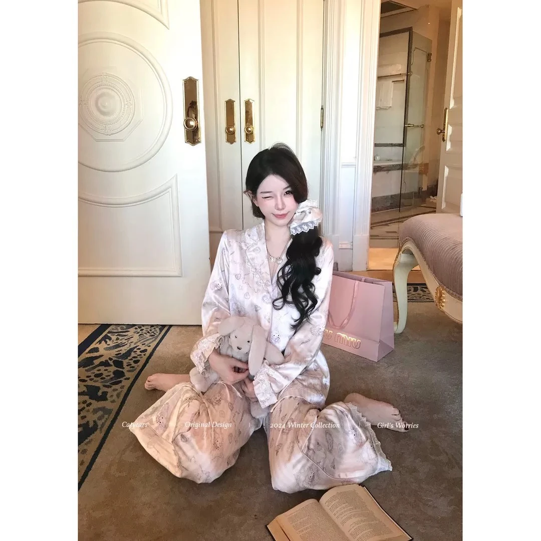 【现货kitty.Z.】高级睡衣家居服甜美少女缎面印花女可外穿