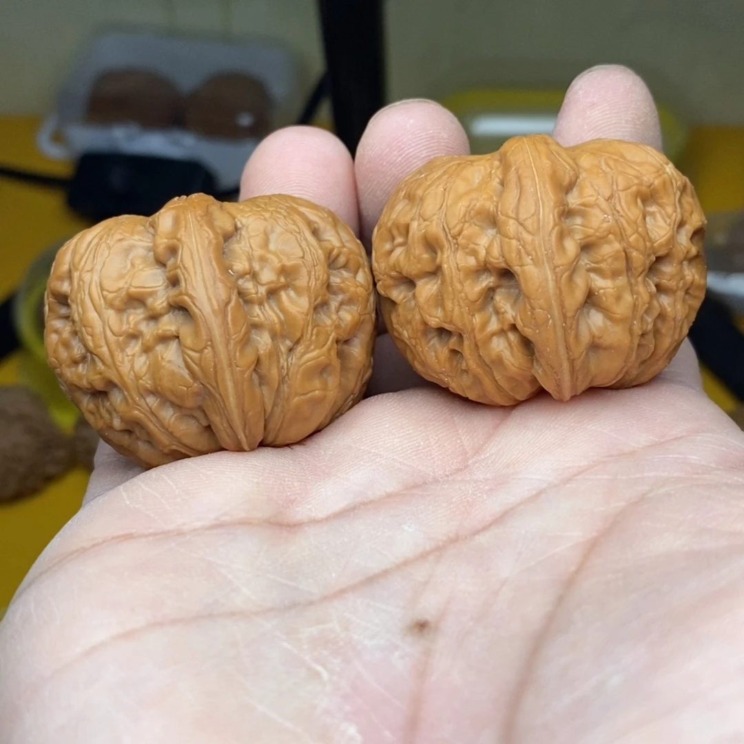 桃核把件平谷元宝