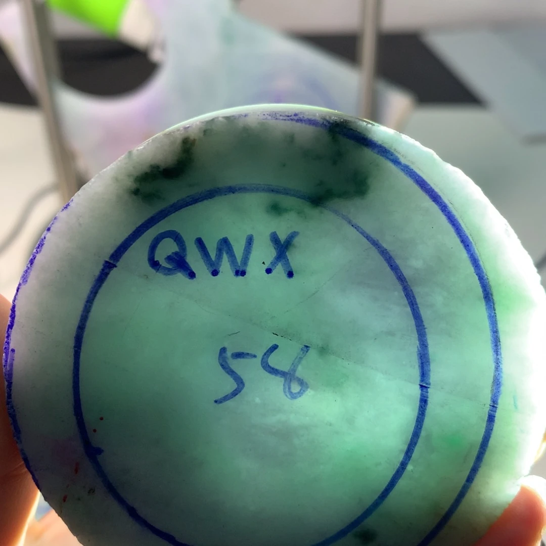 定制翡翠未镶嵌翡翠手镯