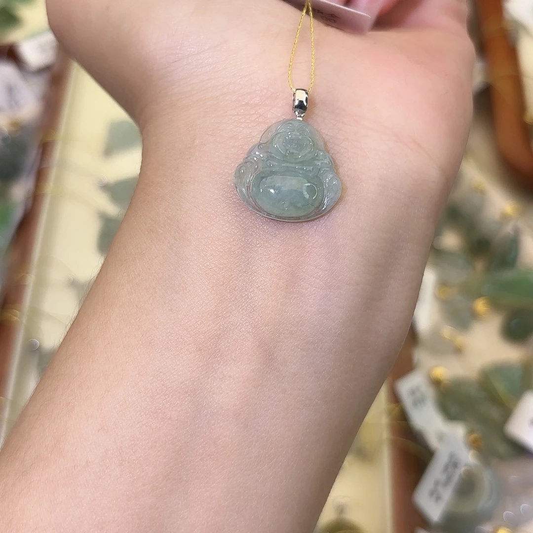 翡翠18K金镶嵌颈饰佛公