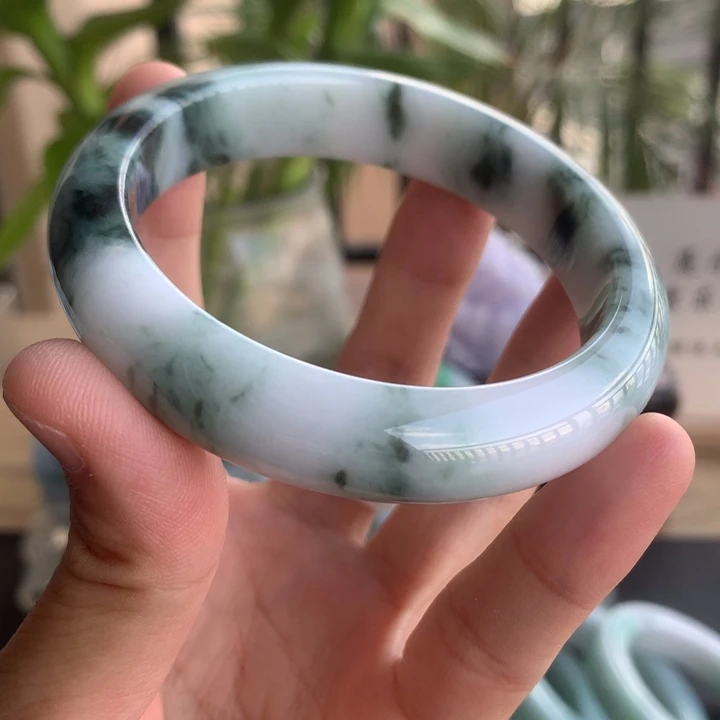 定制翡翠未镶嵌手镯57