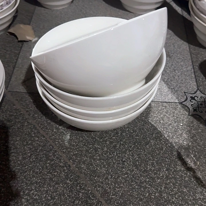 瓷片陶瓷盘子碗啥都有