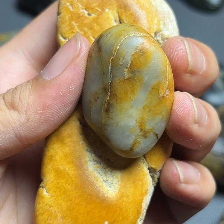 和田玉（子料）未镶嵌珠宝奇石