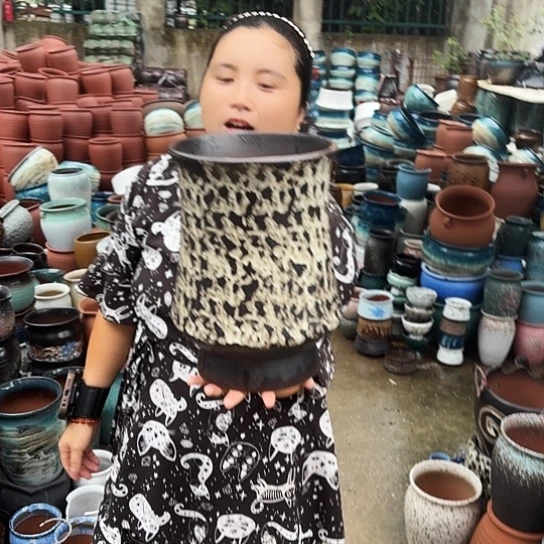 口20高30一个盆子。
