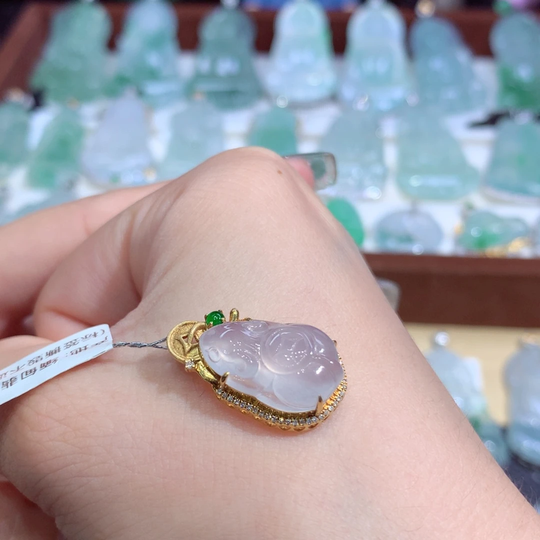 翡翠18K金镶嵌吊坠(不含链)天然缅甸A货翡翠揭阳工鼠来宝金钱鼠