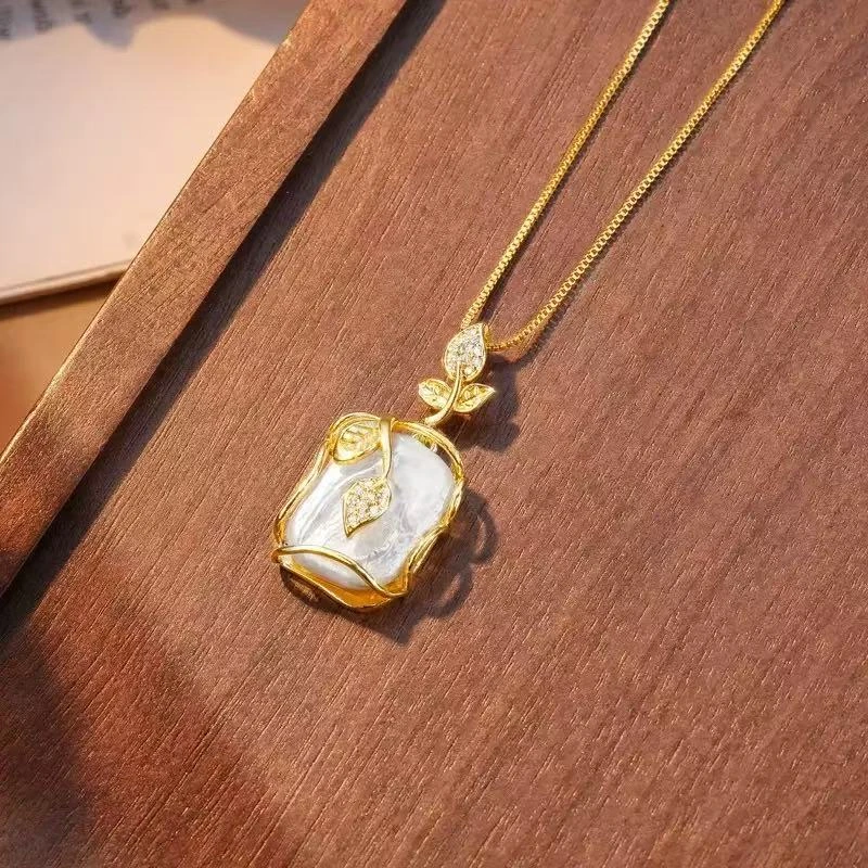 【绍兴龙华】天然珍珠东方树叶时尚温柔巴洛克吊坠S9036