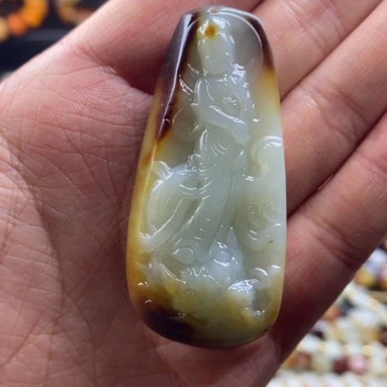 和田玉颈饰未镶嵌