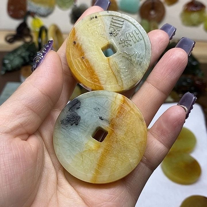 蛇纹石玉吊坠未镶嵌無*