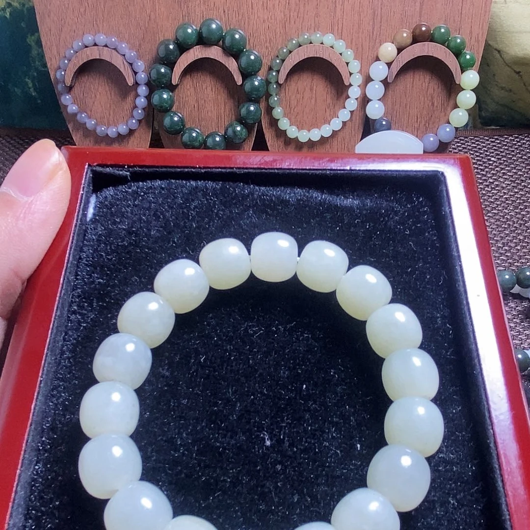 和田玉未镶嵌手链