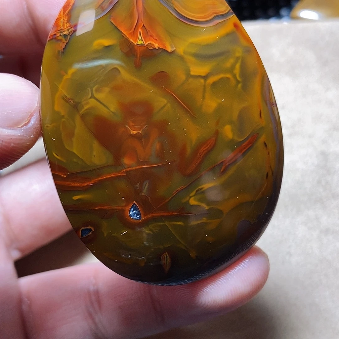 玛瑙/玉髓颈饰未镶嵌维*