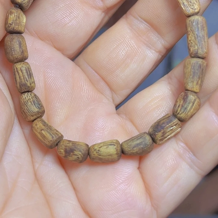 熙***宝沉香碎屑沉香随形单圈