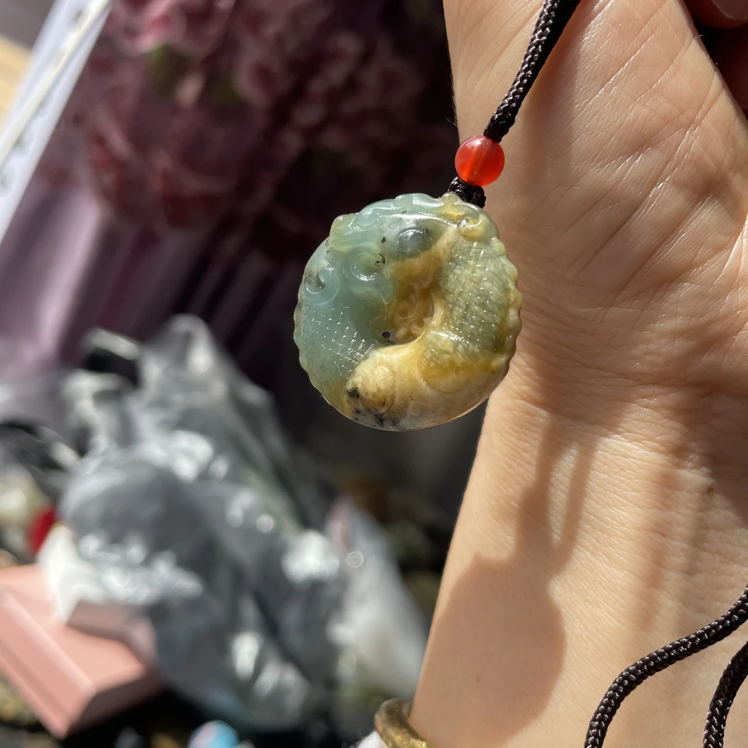 岫玉龙扣吊坠项链