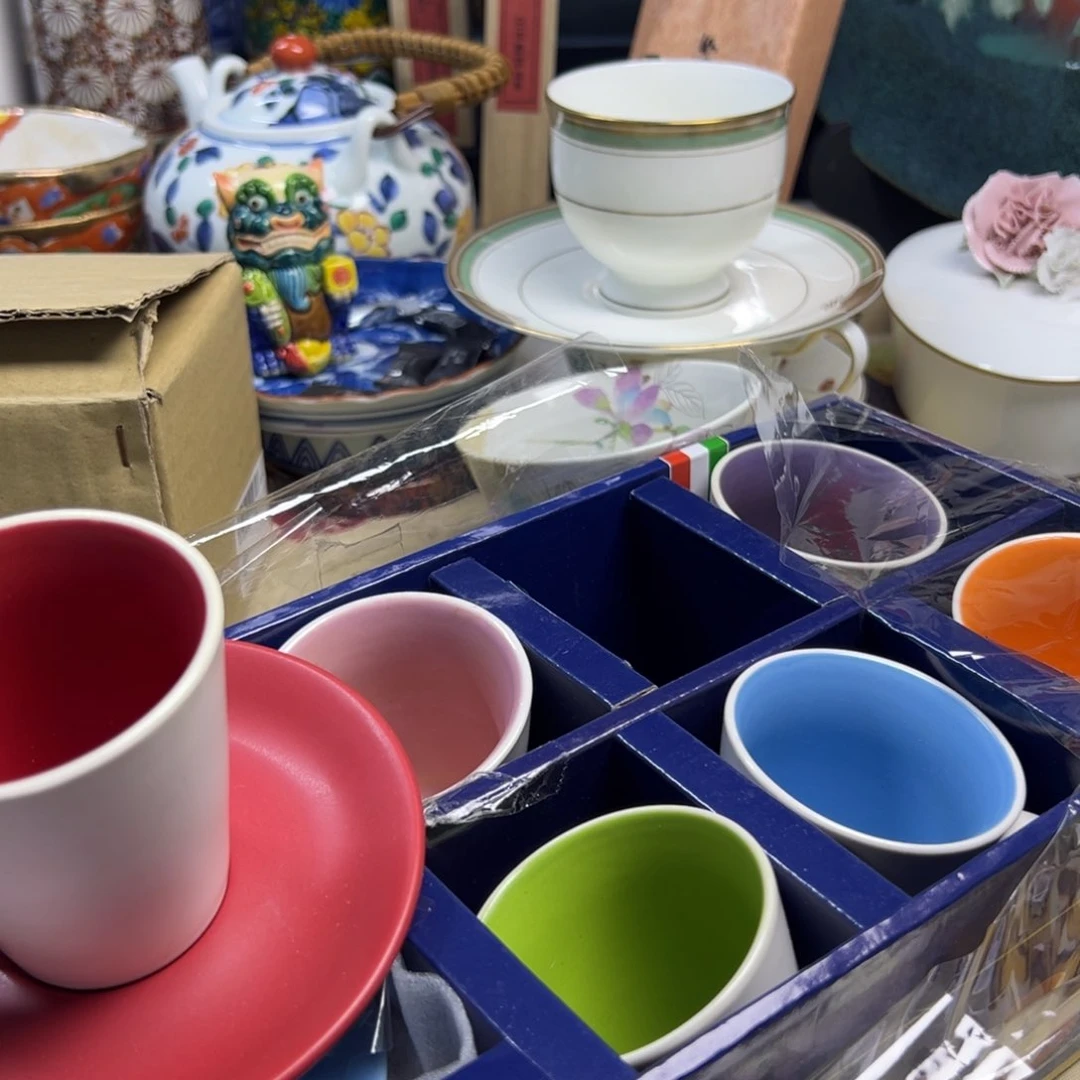 六套陶瓷餐具的设计