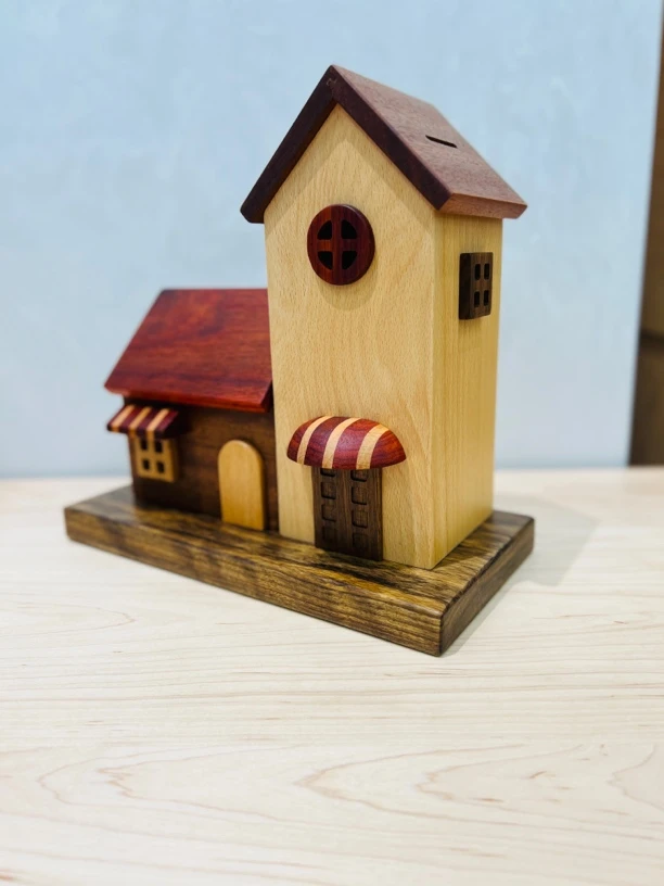 微瑕原木手工制作房子储钱罐