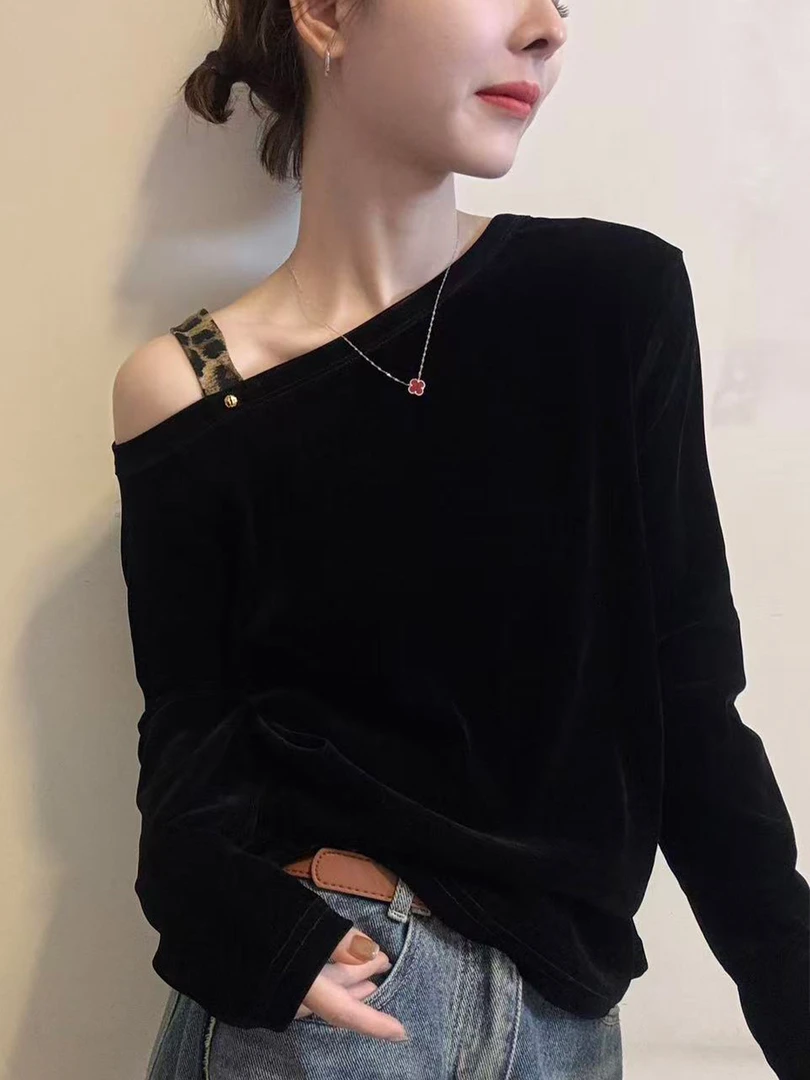 豹纹肩带丝绒斜肩长袖T恤女2025新款早秋设计感打底chic别致上衣