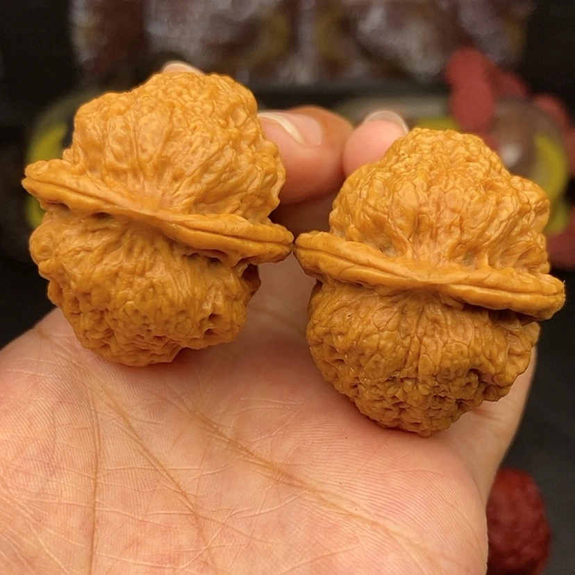 【闪购商品】文玩核桃把件42尺鱼子纹金蟾