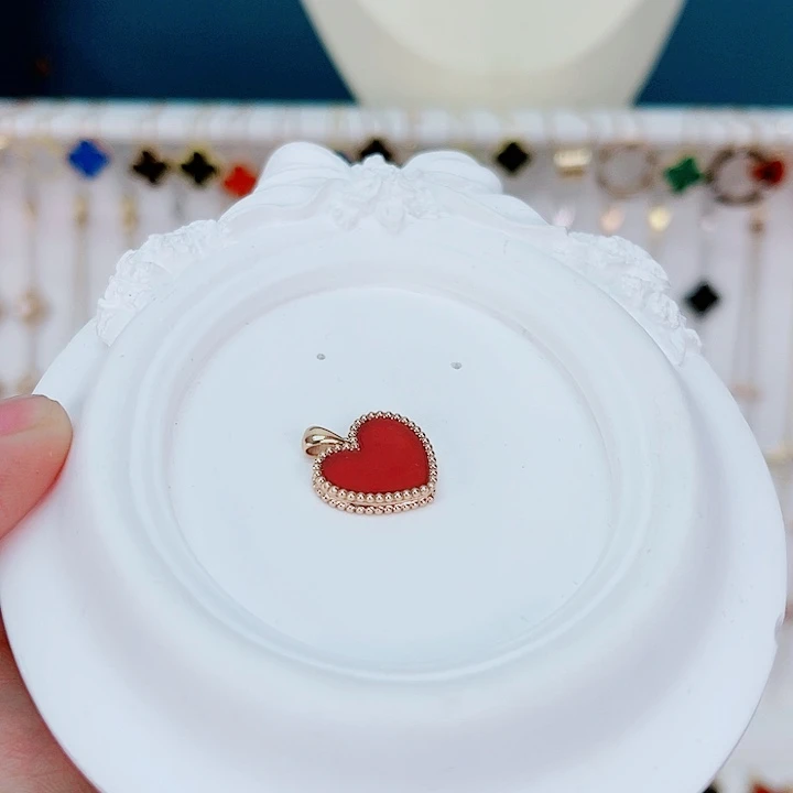 玛瑙/玉髓吊坠(不含链)18K金镶嵌