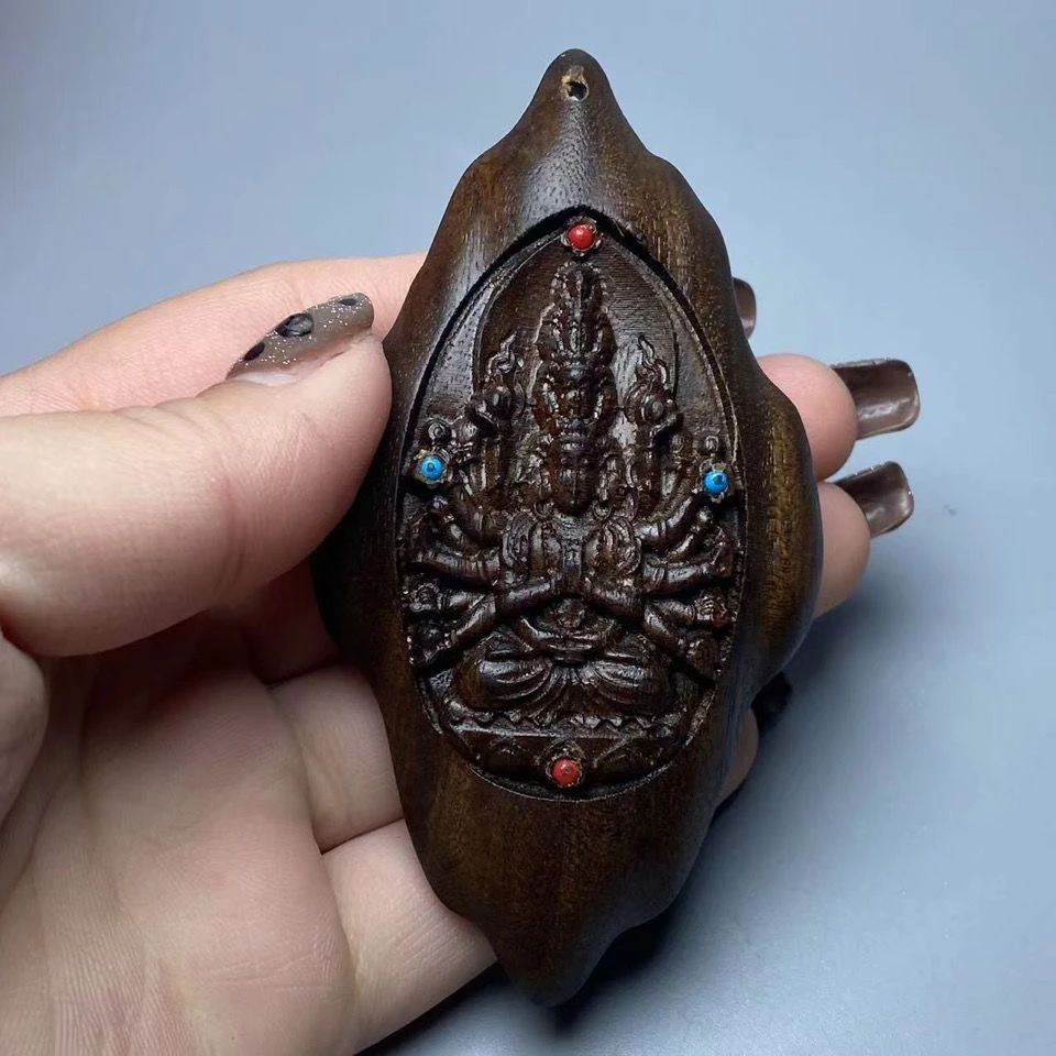 沉香木（千手观音吊坠）8.5/4.5m越南天然原雕刻文玩