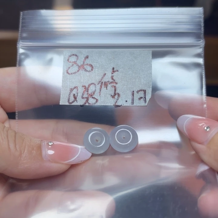 定制翡翠未镶嵌停不