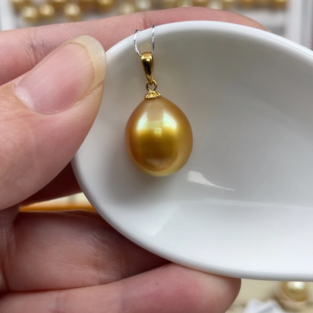 18K金镶嵌吊坠(不含链)海水珍珠12-13mm